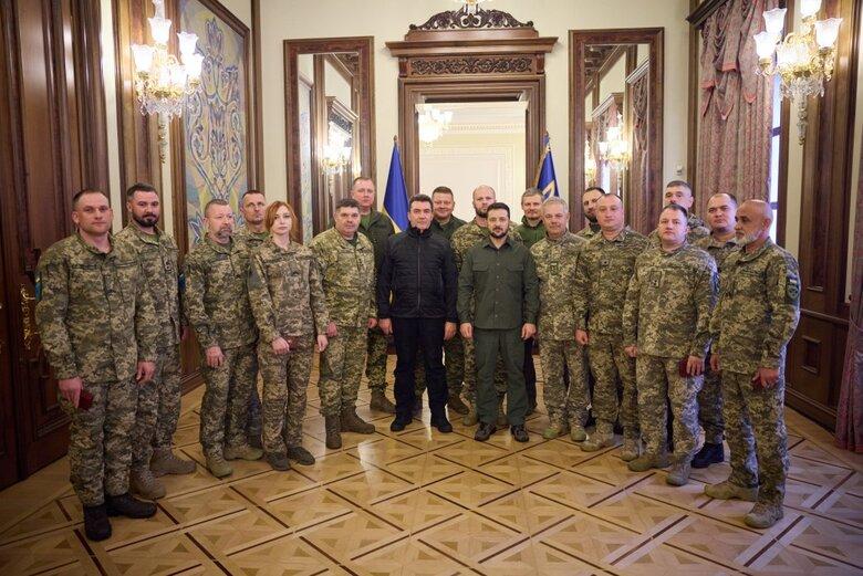 Президент отметил наградами бойцов Сил территориальной обороны ВСУ (ФОТО)
