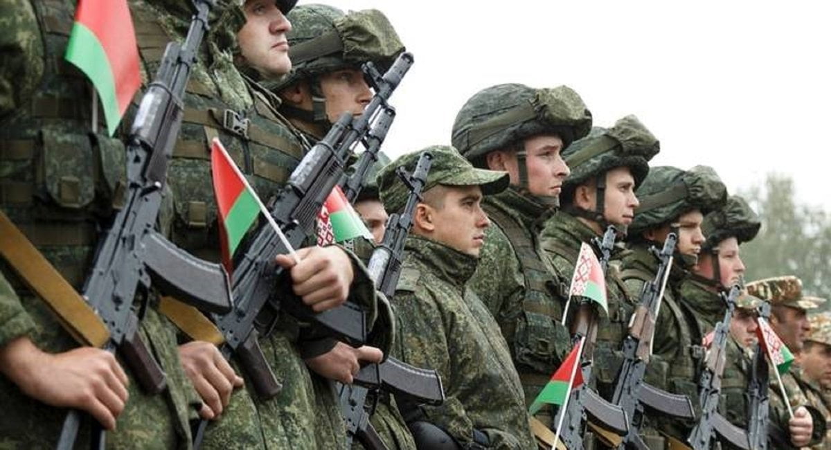 У Білорусі почали активніше працювати військкомати
