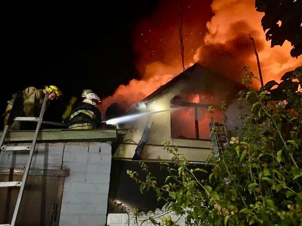 Росіяни 5 разів за ніч обстріляли Нікопольський район: били з РСЗВ та важкої артилерії