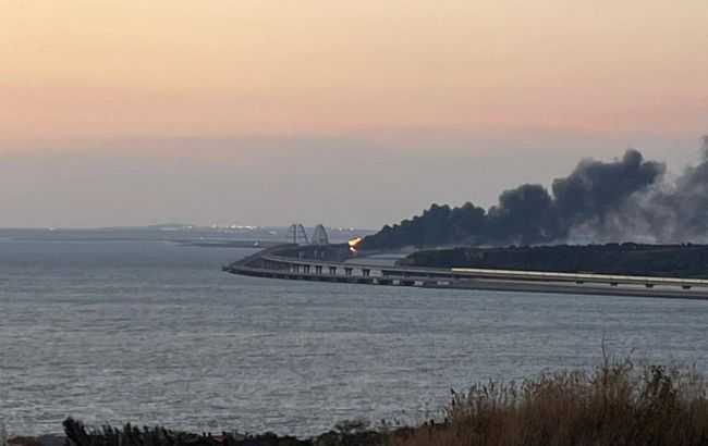 З’явилися супутникові знімки Кримського мосту після вибуху (фото)