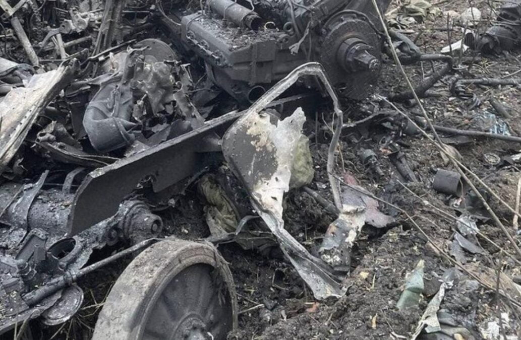 У ЗСУ попередили, що російські окупанти почали мінувати свою покинуту техніку (ФОТО)