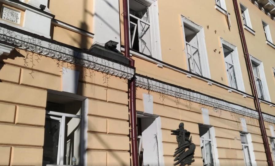 Университет Шевченко показал последствия ракетного удара (фото)