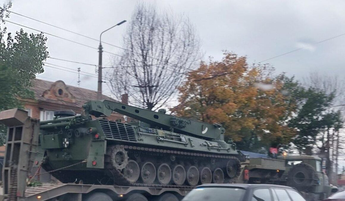 Україна отримала від Німеччини перші з обіцяних БРЕМ Bergepanzer 2