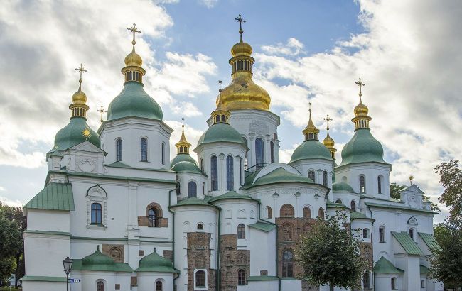 Сім тисяч графіті оцифрували у Софії Київській
