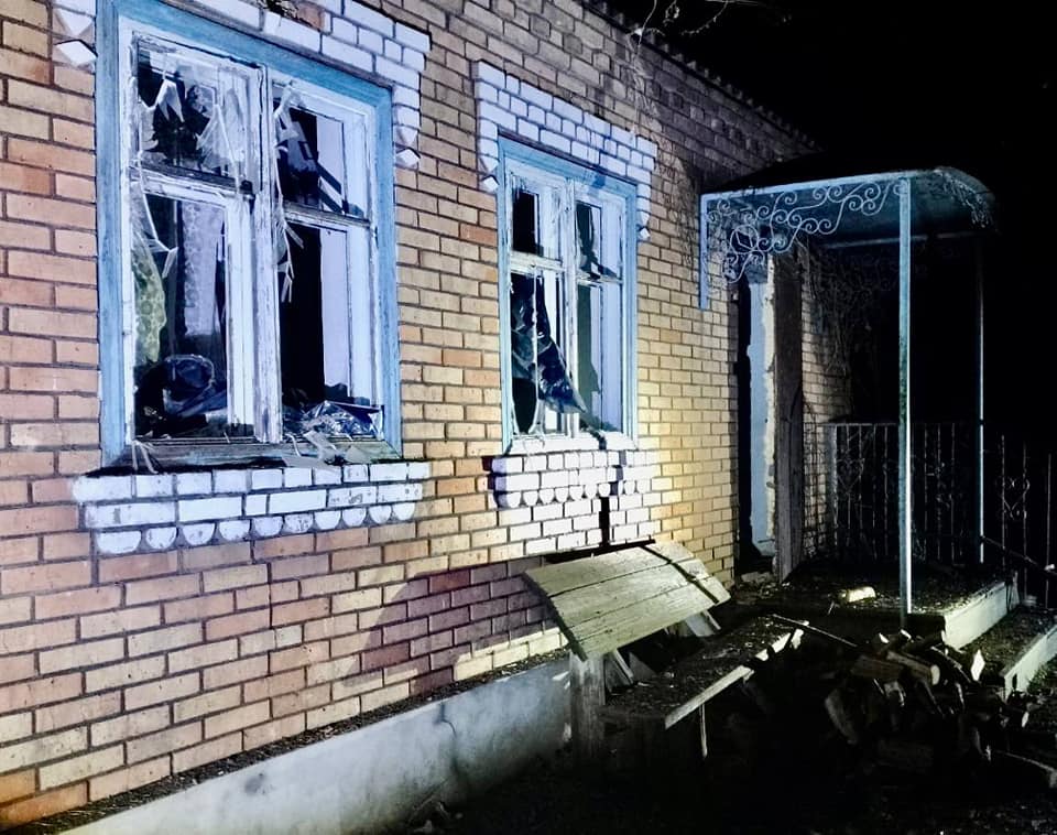 В Никопольском районе российскими обстрелами ночью поврежден газопровод и линия электропередач – ОВА