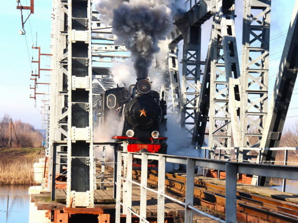 Укрзалізниця запрошує в зимовий ретротур «Гайворонським експресом»