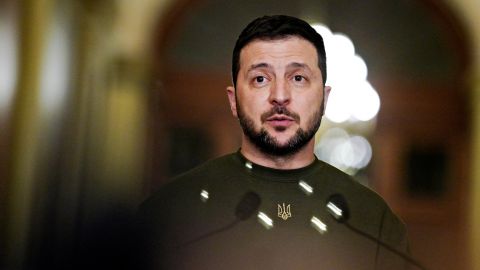 Зеленський назвав країну, яка може стати рушійною силою для постачання зброї в Україну