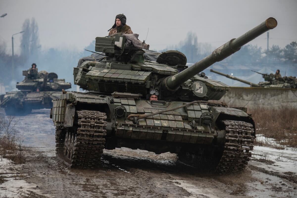 Росіяни безуспішно наступають на Авдіївському та Лиманському напрямках – Генштаб