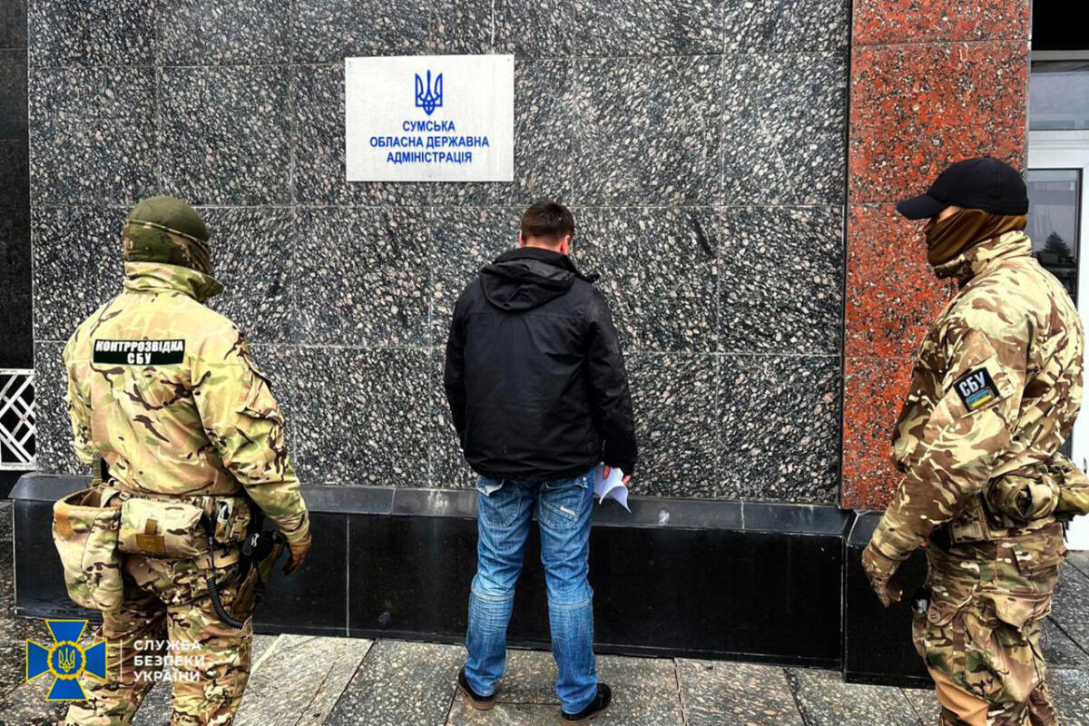 Завербованого росіянами сумчанина, що намагався влаштуватися в ОВА, затримала СБУ