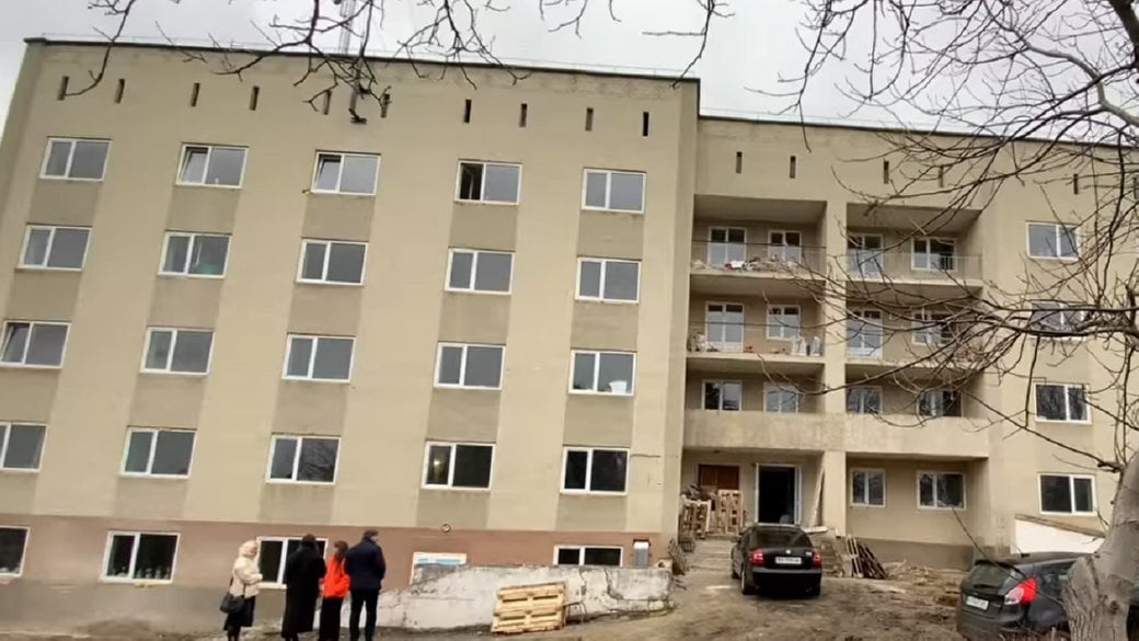 У Хмельницькій області відновлюють гуртожиток, де будуть проживати внутрішньо переміщені особи