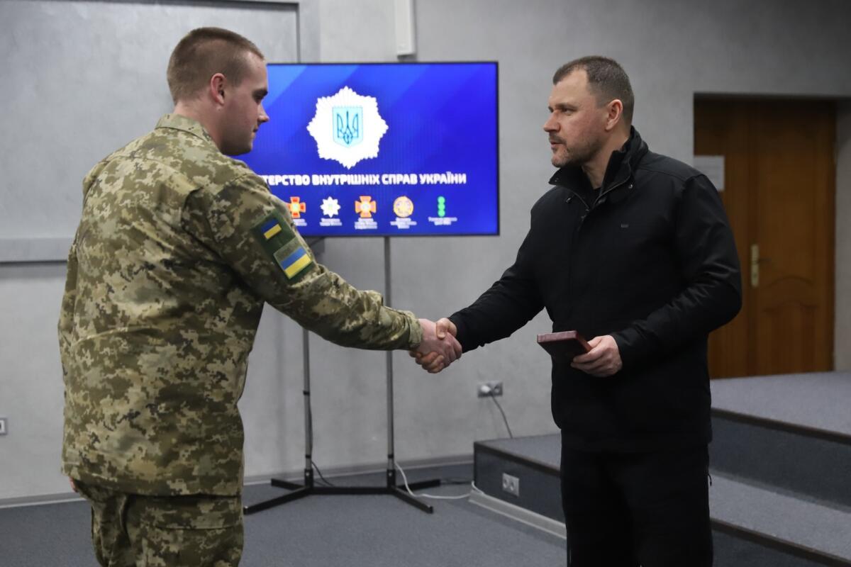 Виконувач обов’язків глави МВС вручив нагороди прикордонникам