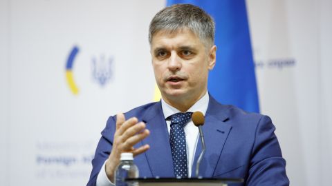 Український дипломат пояснив, чому заяви західних партнерів щодо винищувачів не повинні викликати розчарування