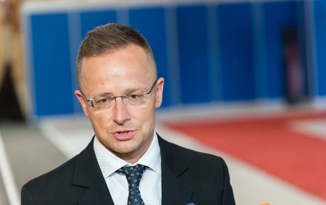 Очільник МЗС Угорщини прибув до Білорусі говорити про Україну