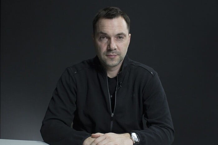 Олексій Арестович порівняв українську мову та ґвалтування