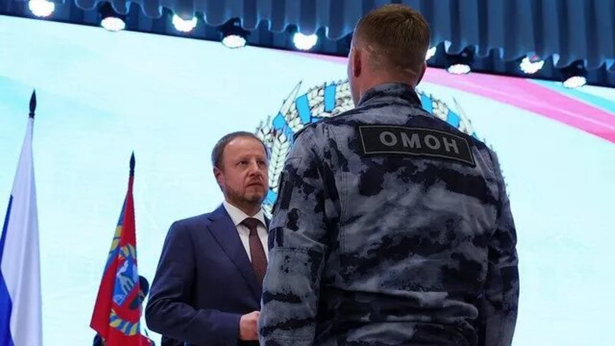 Дочка Z патріота, губернатора Алтайського краю, їде жити до США