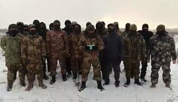 Омські «мобіки»-артилеристи жаліються, що їх віддали «ДНР» у піхоту та забирають гроші