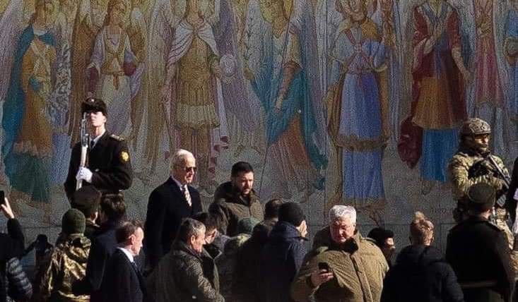 У мережі з’явилися перші фото з президентом США у Києві