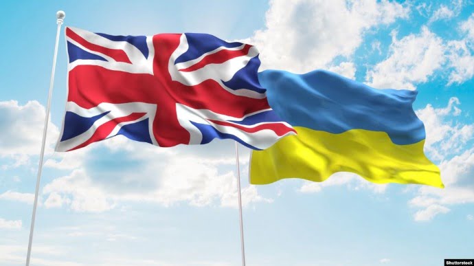 Названо країну, яка може першою передати винищувачі Україні