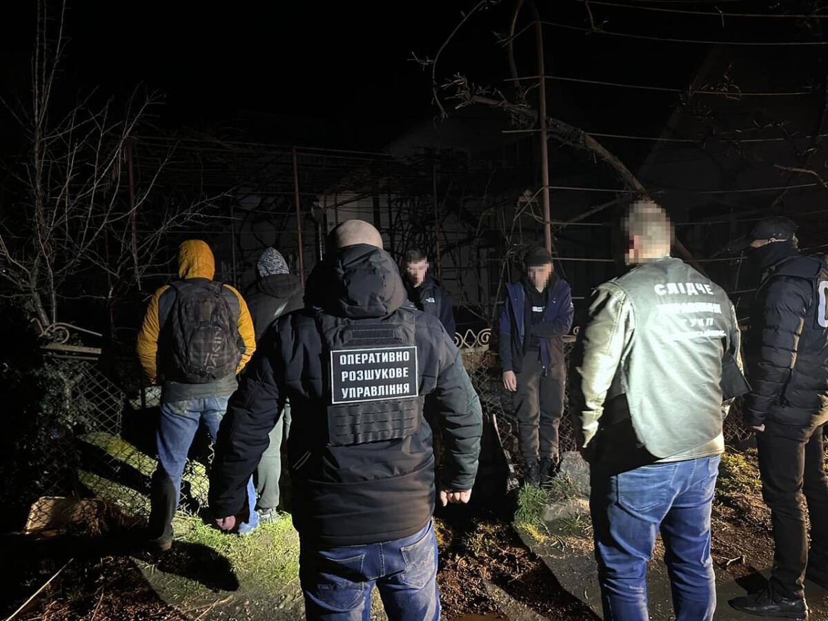 На західному кордоні пролунали постріли: подробиці повідомили прикордонники