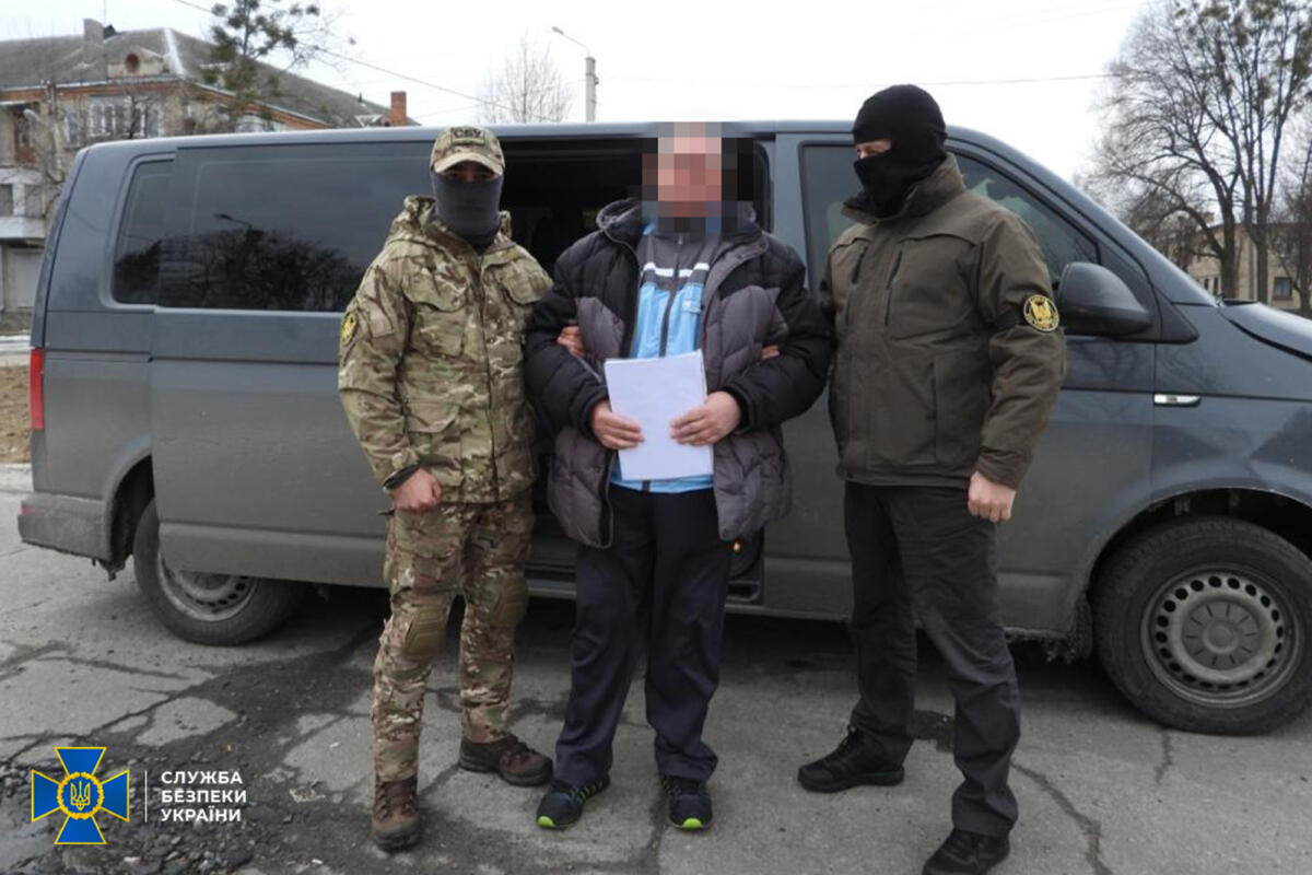 На Харківщині затримали місцевого депутата, який організував умови для лікування російських окупантів