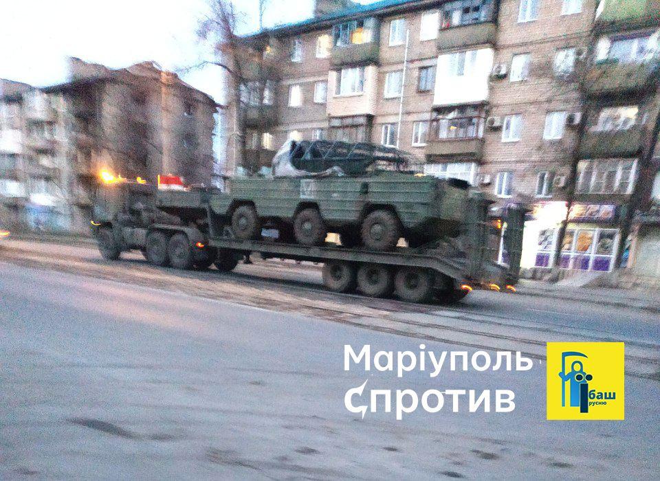 Окупанти перекинули мобілізованих та старі танки під Маріуполь, – радник мера