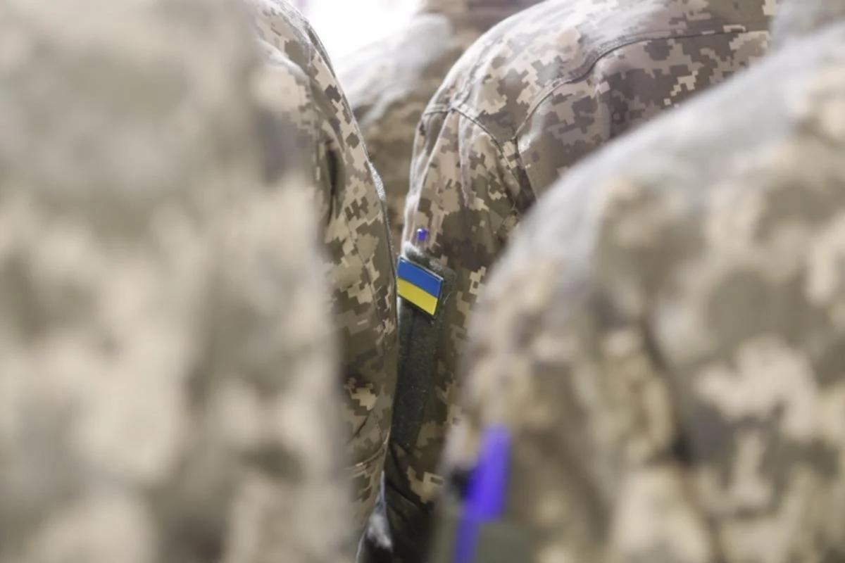 Шмигаль анонсував перехід України до контрактної армії