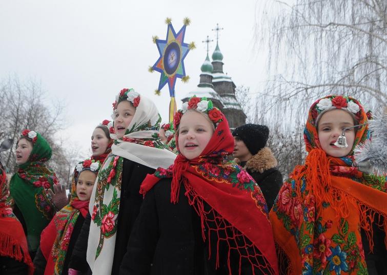 Готуємося до свят: найкращі віншування з новорічними та різдвяними святами