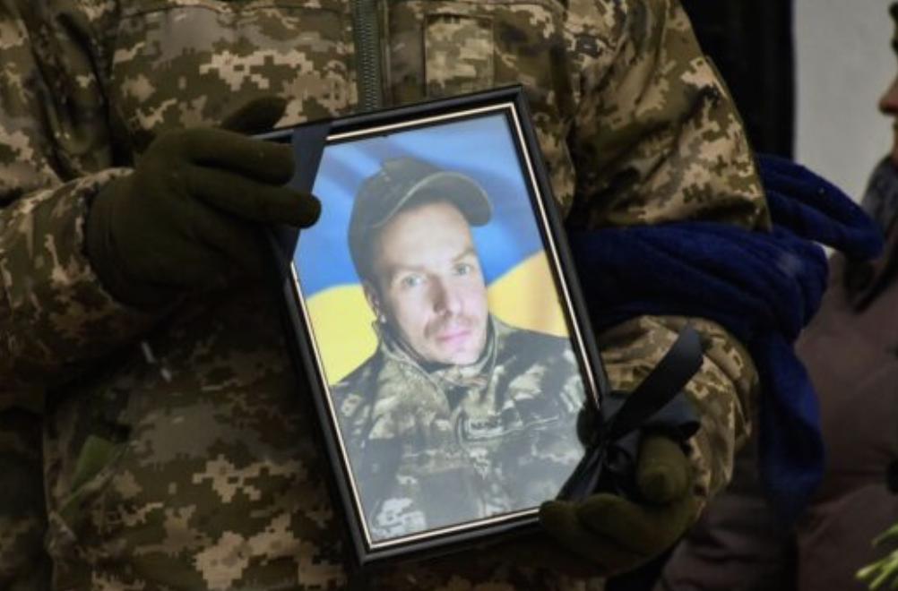 У Чернігівській області попрощалися із загиблим захисником України