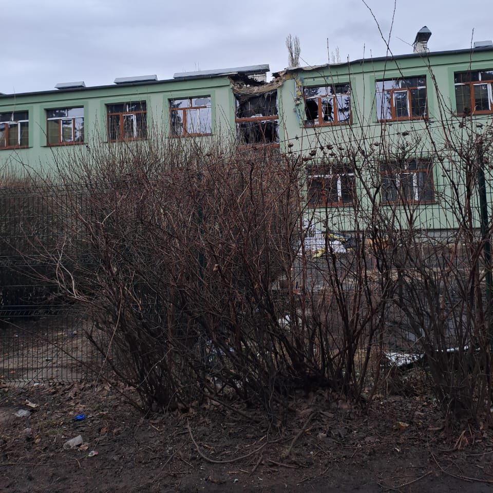 Вранці росіяни обстріляли Авдіївку: по житловому кварталу та території АКХЗ