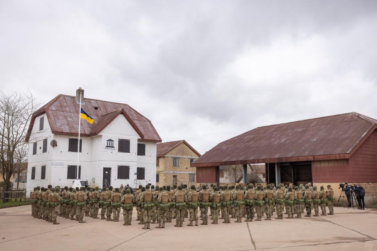 У Генштабі повідомили, скільки українських військових пройшли вишкіл у Великій Британії