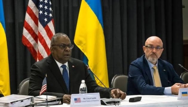 Глава Пентагону підбив підсумки «Рамштайну-10»: що пообіцяли Україні