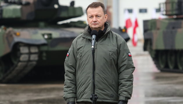 Міністр оборони Польщі згадав українські міста, коли пояснював посилення армії своєї країни