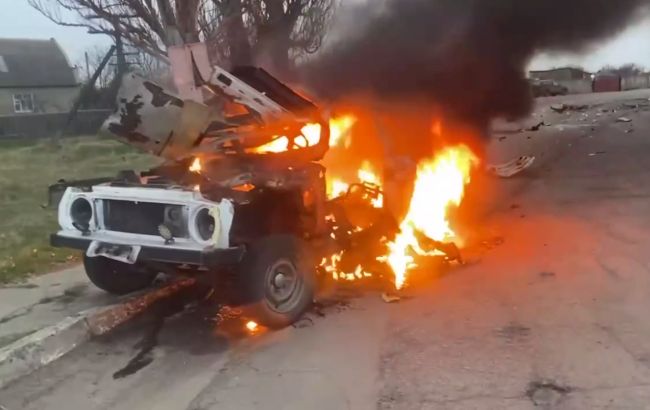 В Херсонской области взлетел в воздух автомобиль российского командира взвода ППС