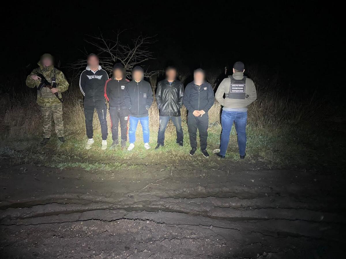 Стало відомо, скільки ухилянтів затримали закарпатські прикордонники у березні