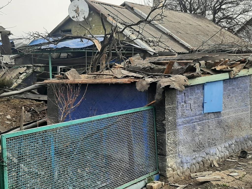 Внаслідок російських обстрілів на Донеччині загинуло четверо людей, є поранені – ОВА