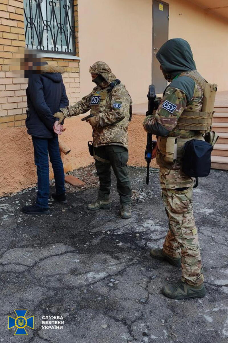 Робітник краматорського заводу навів ракетний удар ворога по місцевій школі – СБУ