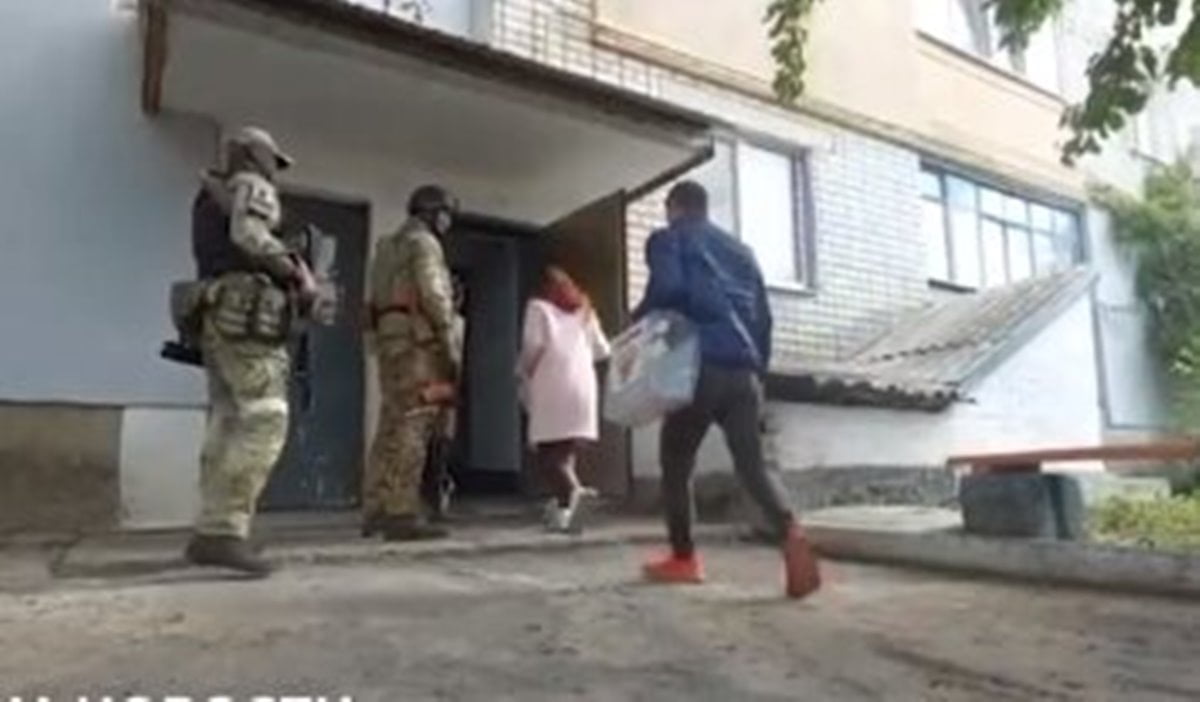 Стало відомо прізвище колаборантки, яку засуджено за організацію фейкового референдуму у легендарній Чорнобаївці (фото)