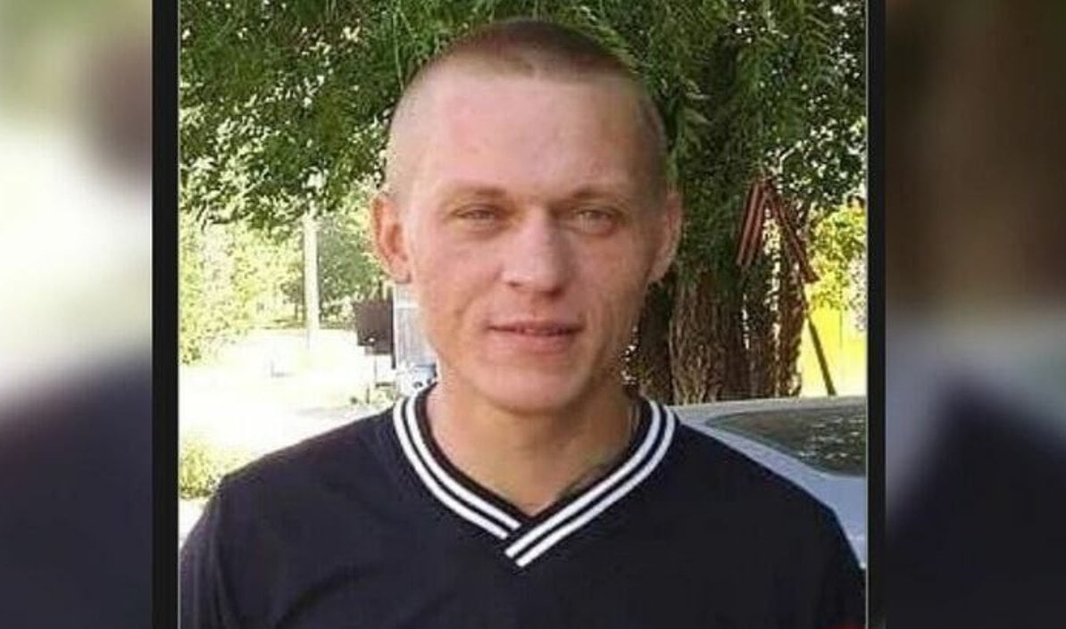 В Оренбурзькій області з вбивці п’ятирічного хлопчика зробили «героя» війни в Україні (фото)