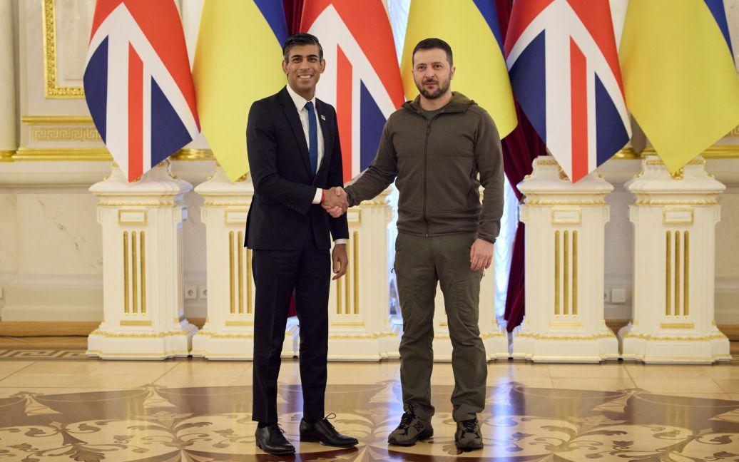 Украина получит от Британии танки Challenger 2 и дополнительные артсистемы, – Сунак