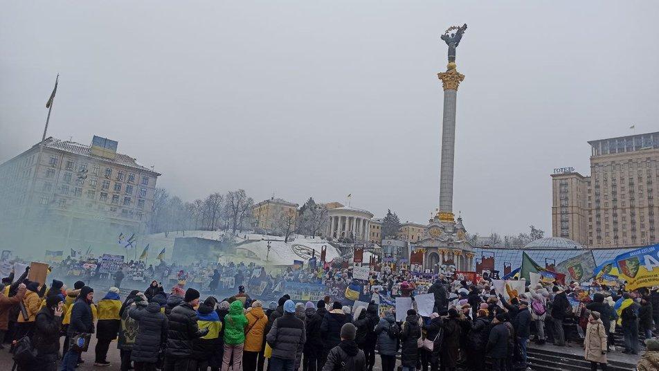 У Києві рідні полонених військовослужбовців організували акцію протесту (ФОТО)