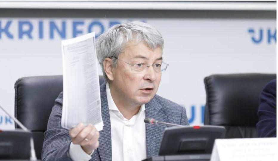 Міністр культури відповів, коли Повалій та Кіркорова можуть позбавити звання народних артистів