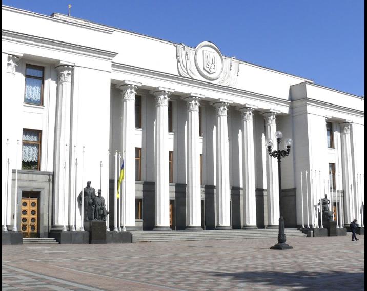 В Україні пропонують заборонити церкви, якими керують з росії