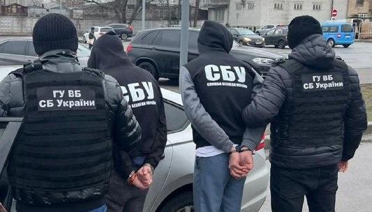 «Продавали» росіянам паспорти за $10 тисяч: СБУ ліквідувала схему фейкового набуття громадянства України (ФОТО)