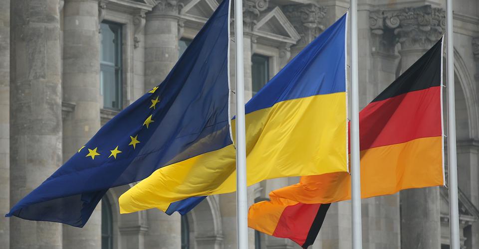 Опитування показало, який відсоток німців підтримує передачу танків Україні