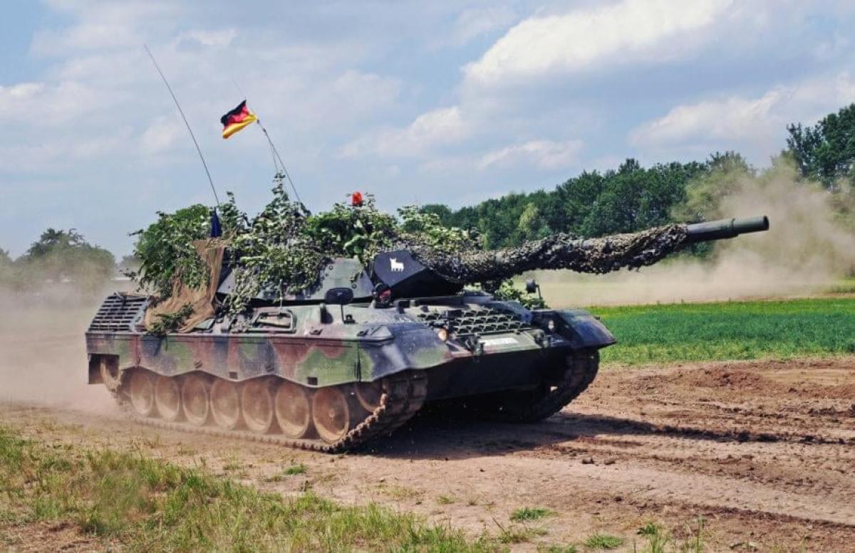 Германия официально разрешила передачу Украине танков Leopard 1