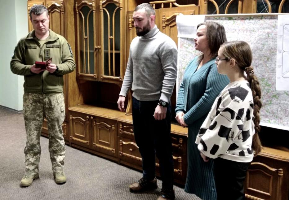 Орден «За мужність» вручили родині загиблого вертолітника