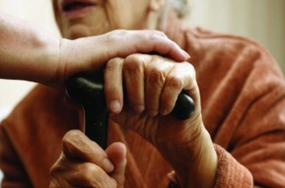 Стало відомо, скільки в Україні людей віком понад 100 років