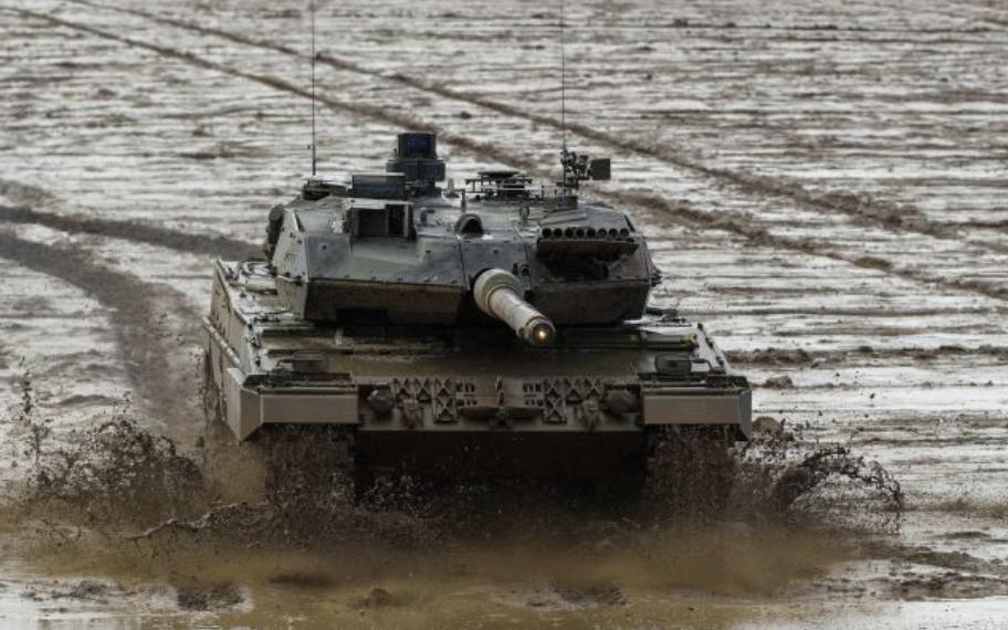 Стало відомо, коли Фінляндія може почати поставляти танки Україні