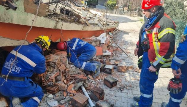 У Туреччині українські рятувальники розібрали понад 90 завалів після землетрусу