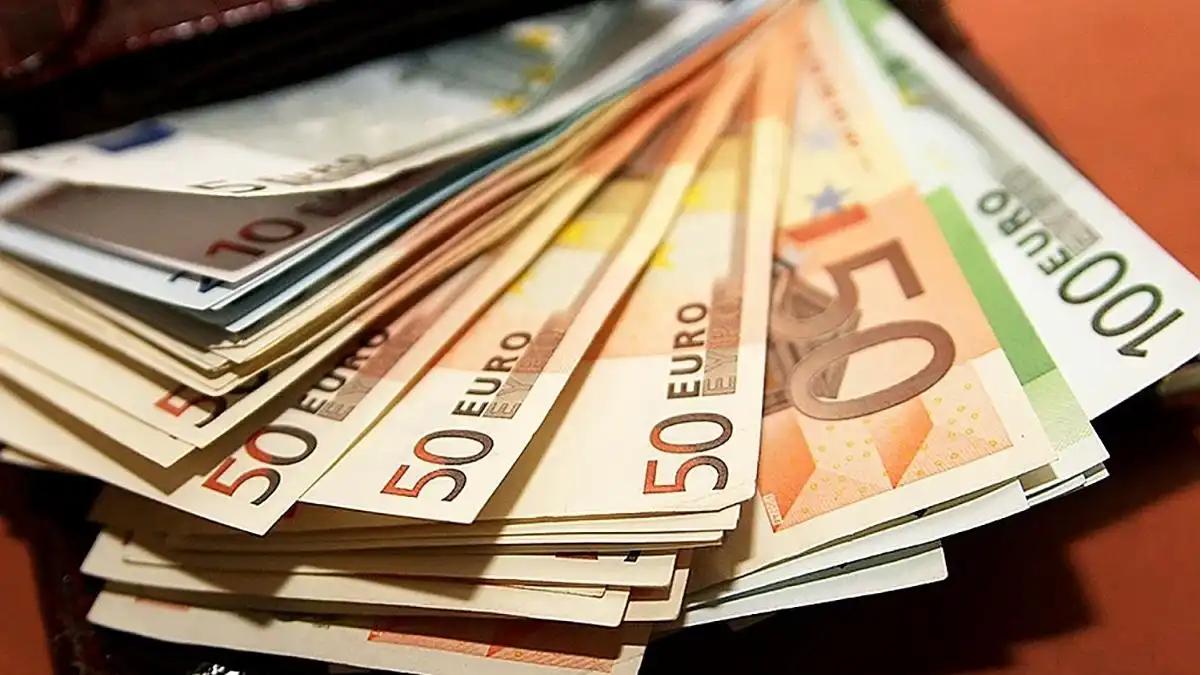 Стало відомо, яку мінімальну зарплату пропонують українцям в країнах ЄС